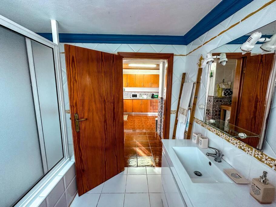 Luana House Apartment Biscoitos  Exterior photo